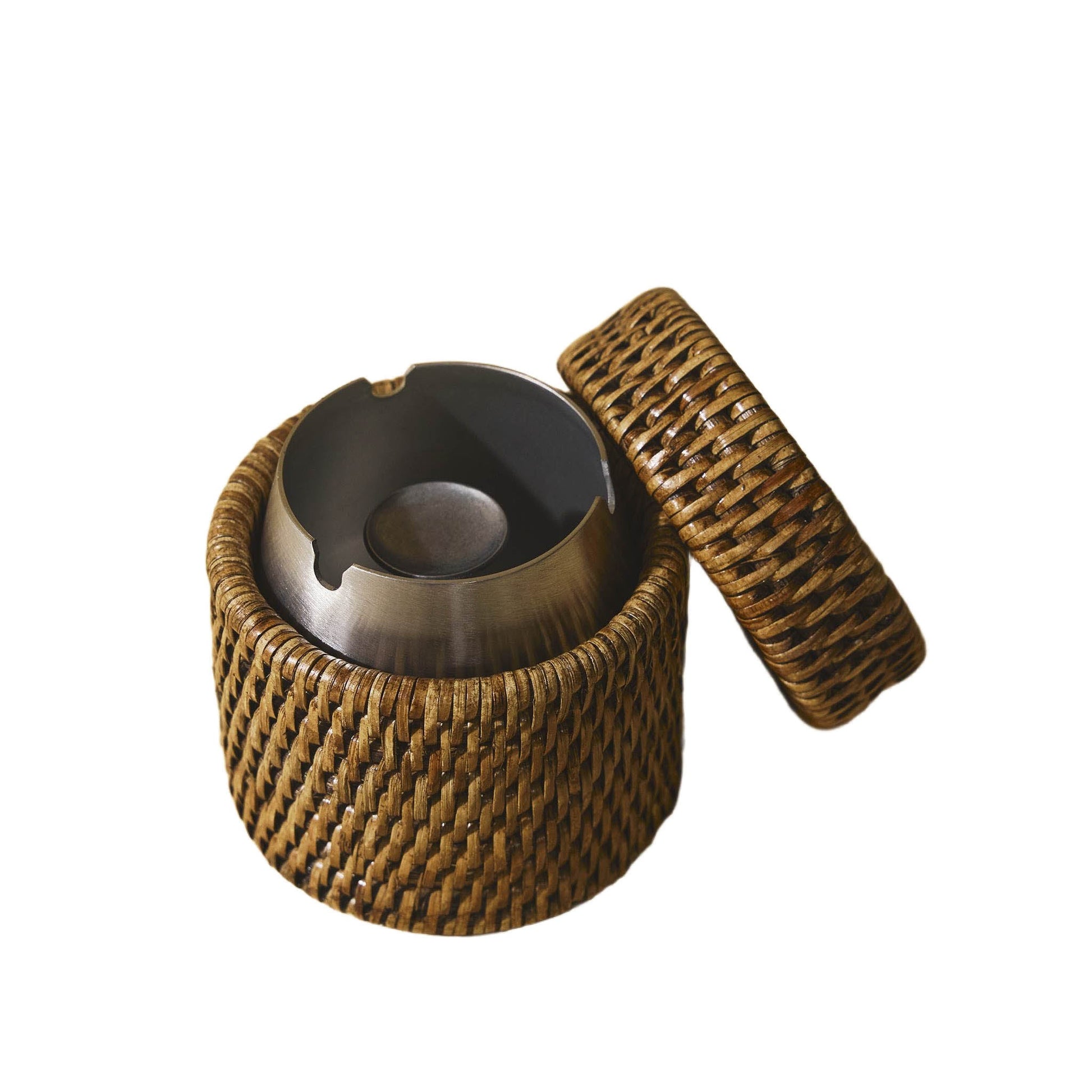 Yüksek Rattan Kül Tablası